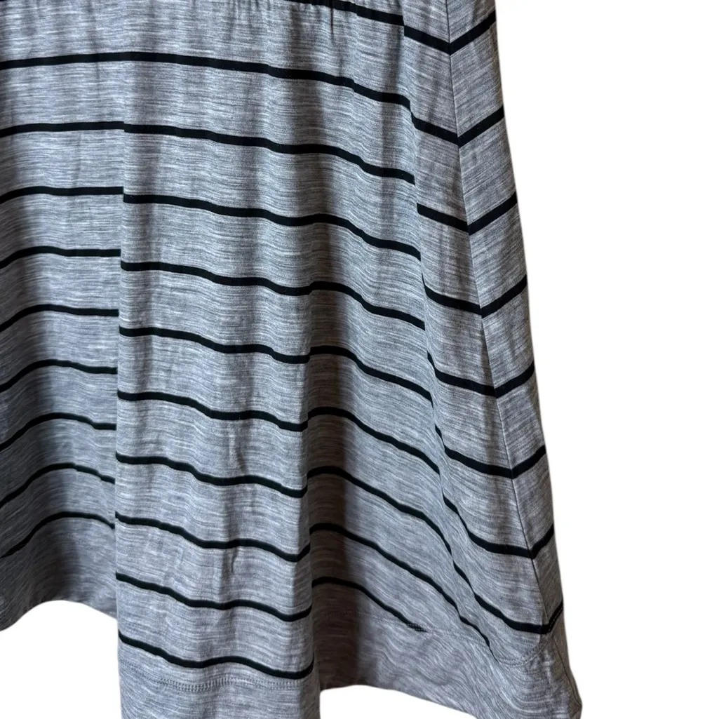 Icebreaker Women’s Sz Small Merino Wool Skirt Gray Black Stripes Allure - Image 5
