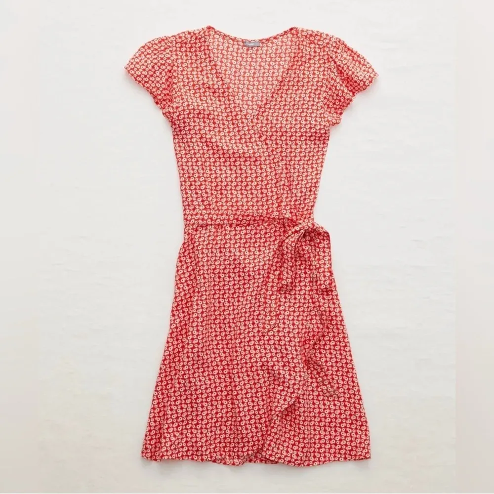 Aerie Floral‎ wrap dress Size XS EUC - Image 2