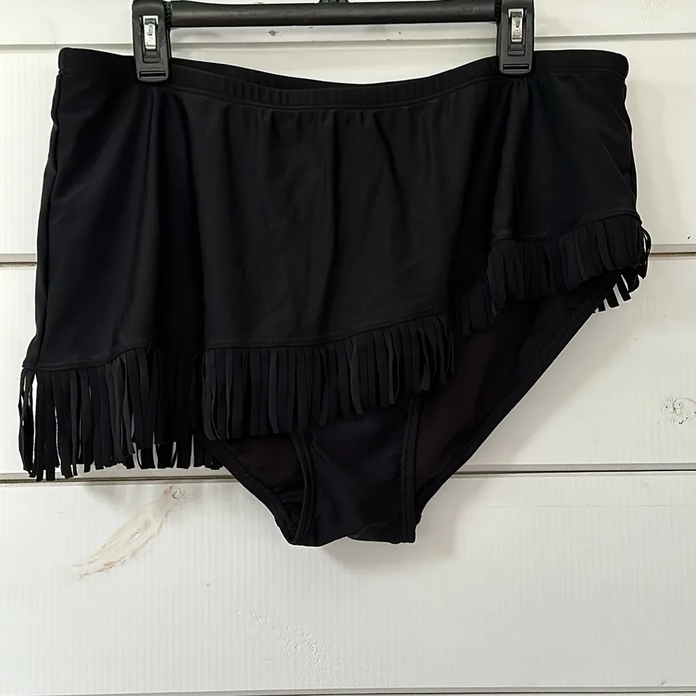 Swimsuits For All Fringe Sarong Skirt Black NEW Size 20 - Image 3