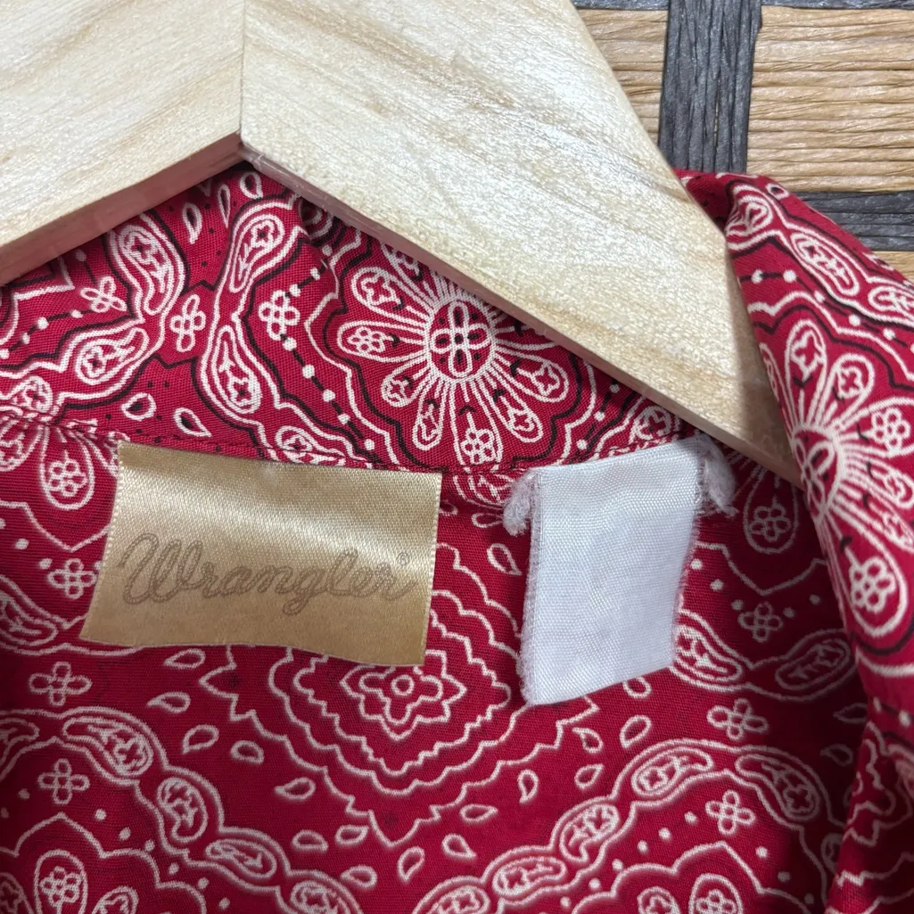 Wrangler Red And White Button Down Tie Waist‎ Top - Image 5