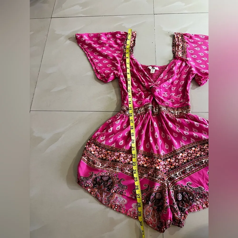 Francesca’s Mi Ami Bri Floral pink Romper bell sleeve short jumpsuit summer S - Image 13