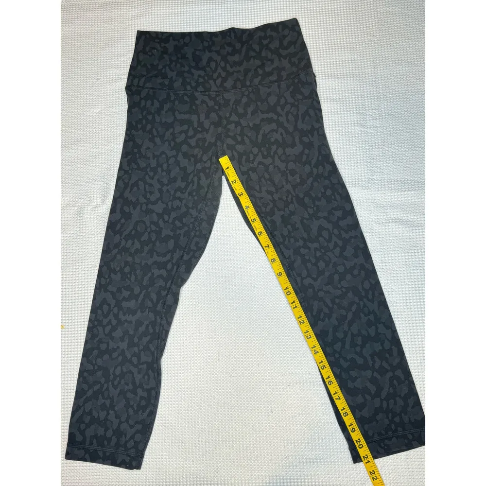 Lululemon Align Crop Pants Black Multi Camo  21" SIZE 6 - Image 4
