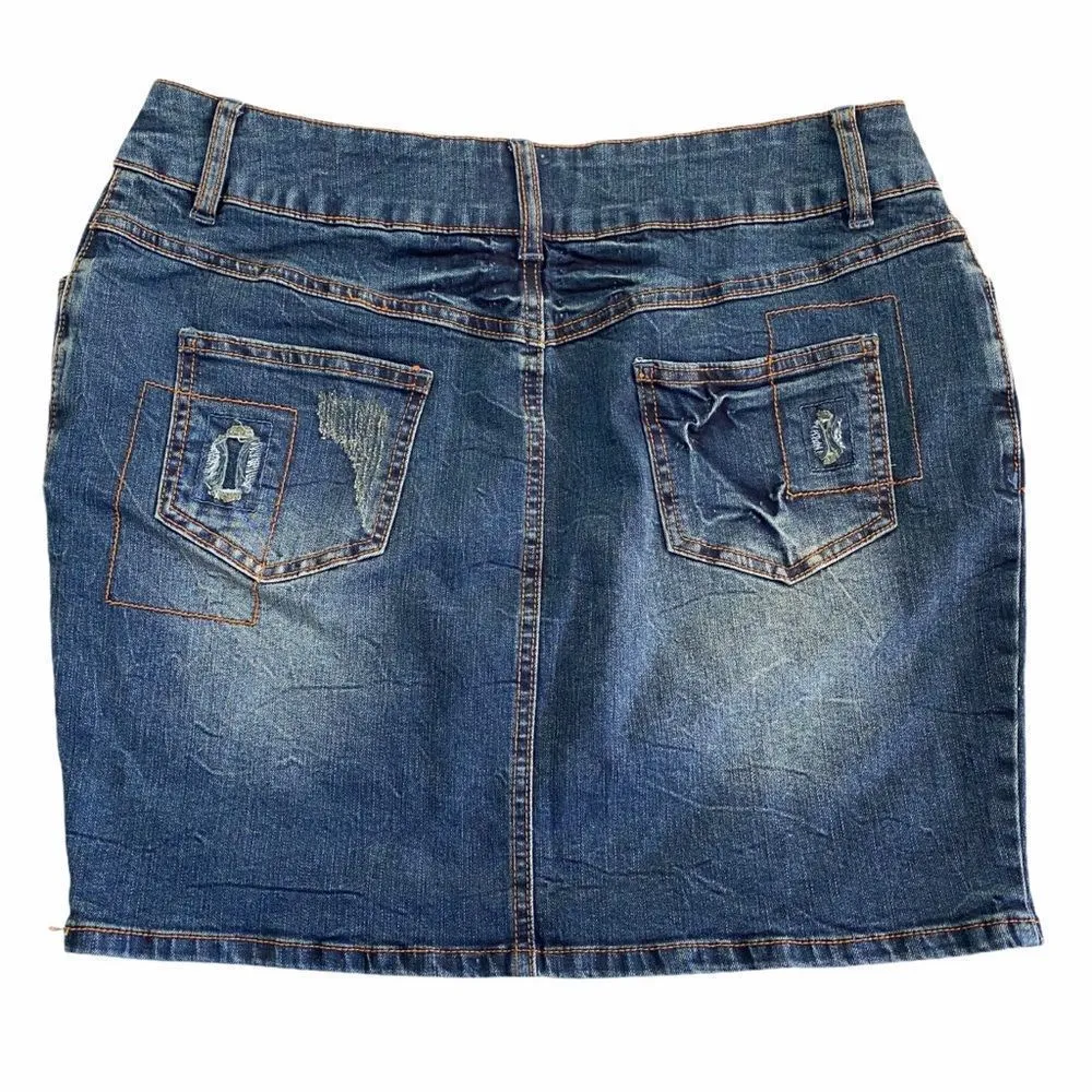 Style J Denim Blue Distressed Patch Mini Skirt Size 10 - Image 4