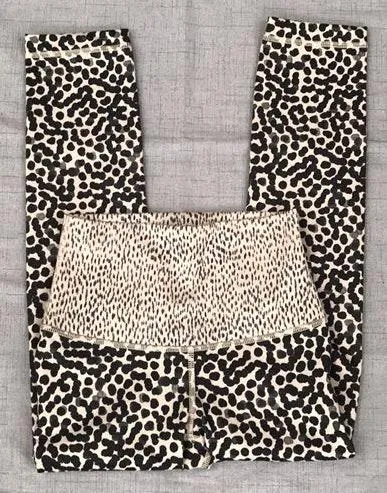Lululemon Leggings Cheetah/Leopard Print - Image 2