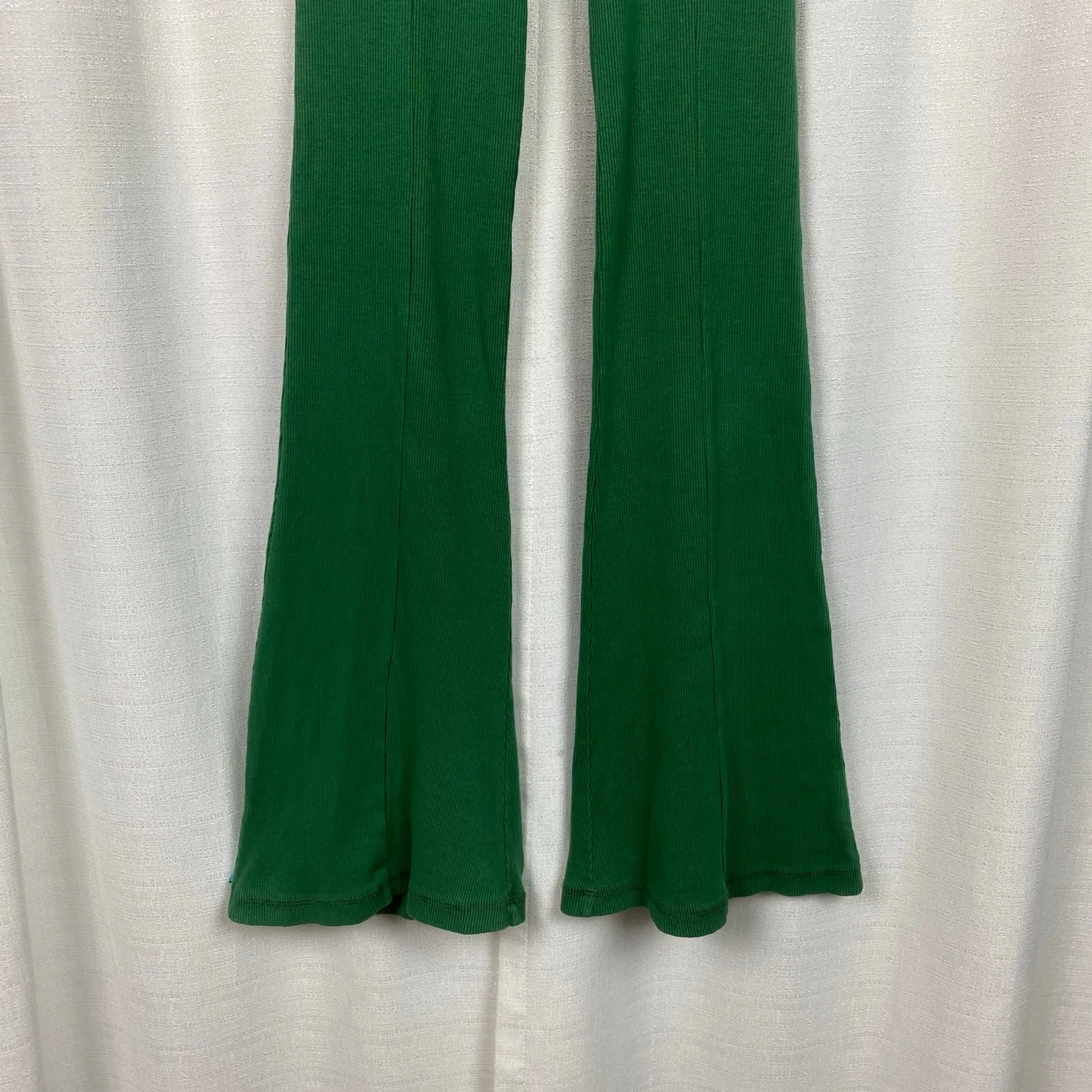 Urban Outfitters Out From Under Lola Green V Front Ribbed Flare Leg Pants Sz.S - Image 6