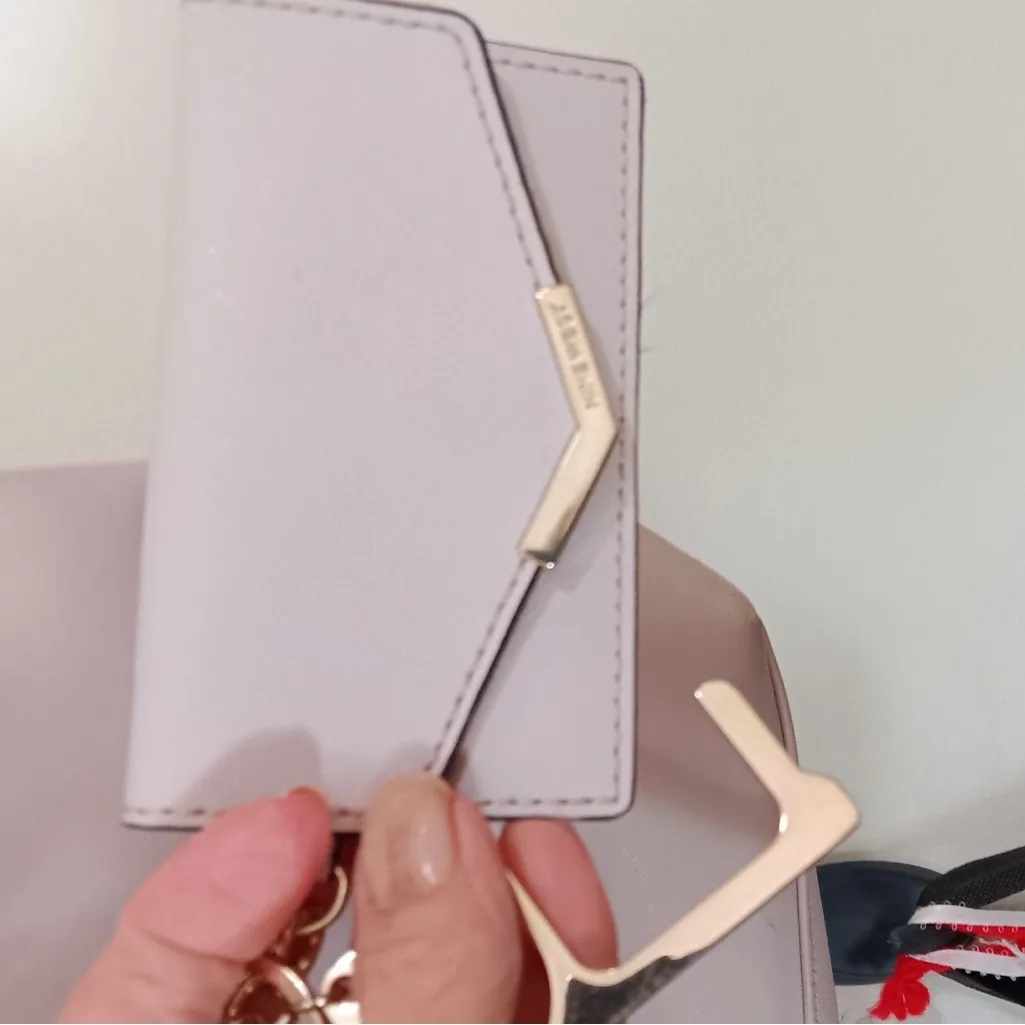 Nine West  tote purse - Image 4