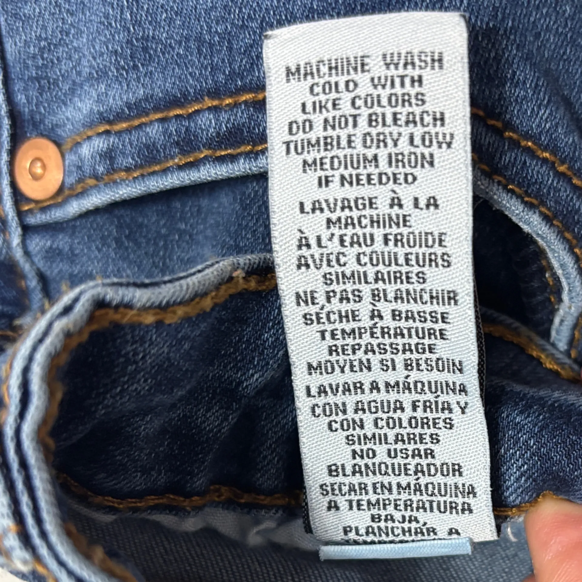 Celebrity Pink Flare Jeans Womens Sz 5/27 Button Fly Hi-Waist Raw Hem Medium Blu - Image 6