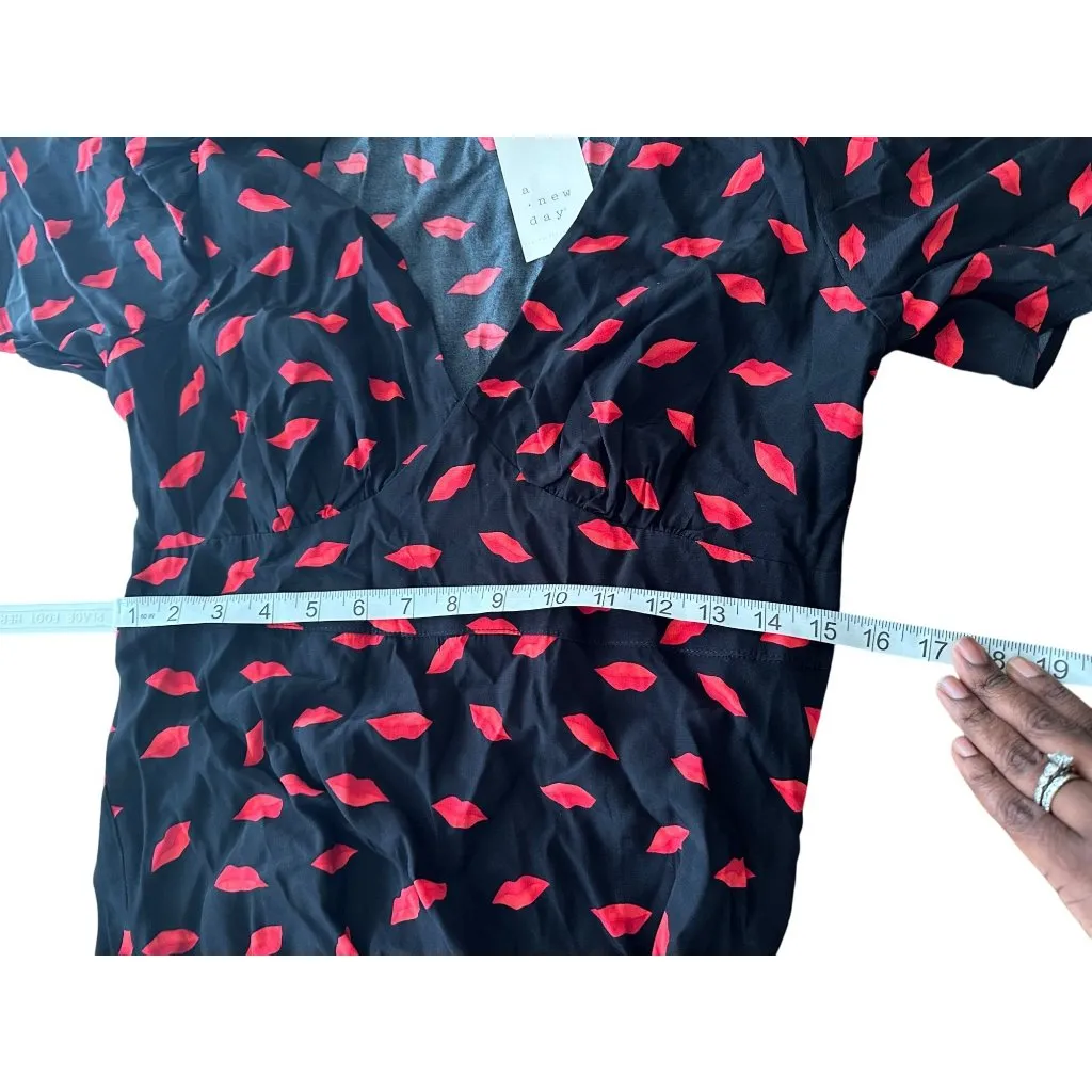 A New Day Black & Red Lip Print V-Neck Midi Dress Size 6 - Image 7
