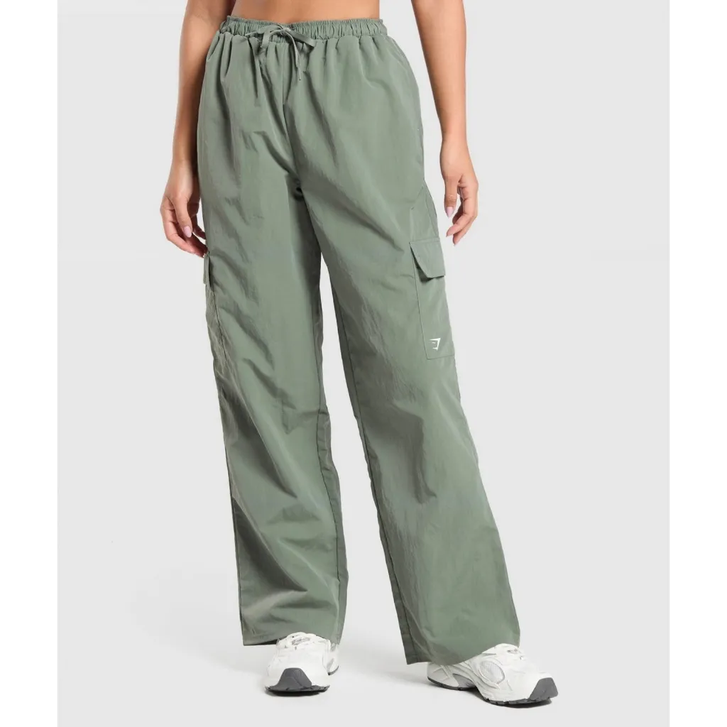 Gym Shark Cargo Woven Pants Size Medium - Image 3