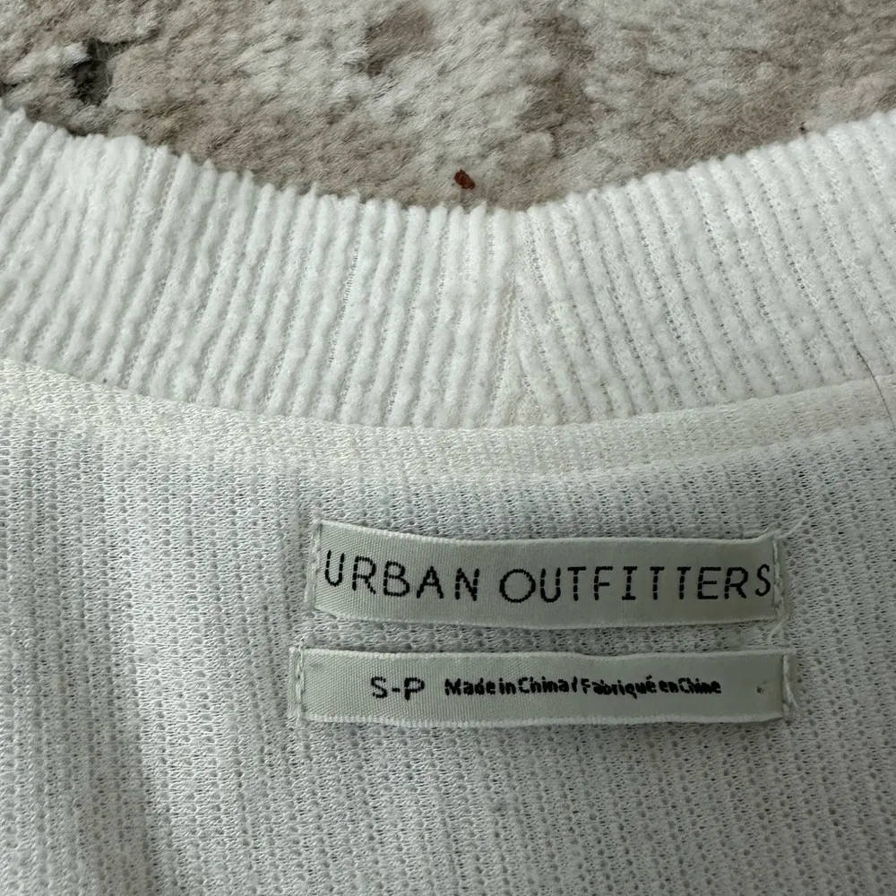 Urban Outfitters White Cropped Button Cardigan | Size S - Image 3