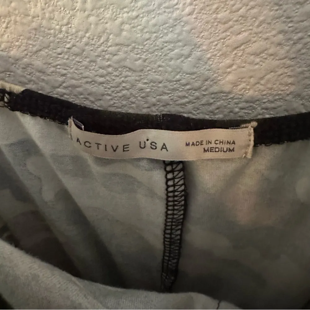 Brown and green camouflage print bodysuit - Image 5