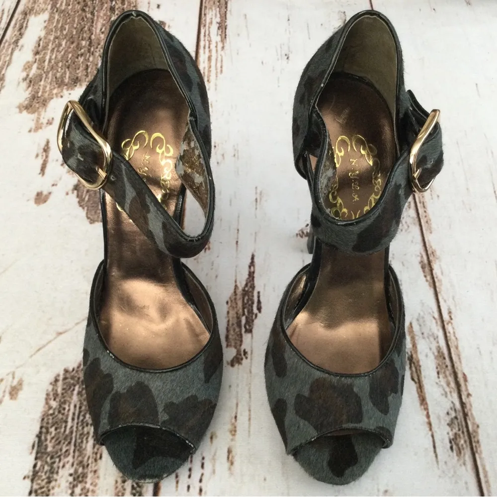 N.Y.L.A. PONY HAIR PLATFORM HEEL SIZE 7 Black - Image 11