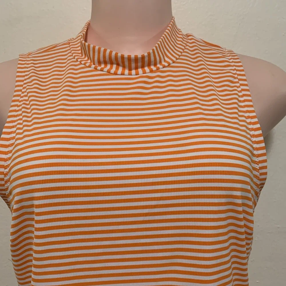Athleta striped orange & white cropped sleeveless shirt top woman size MEDIUM - Image 3