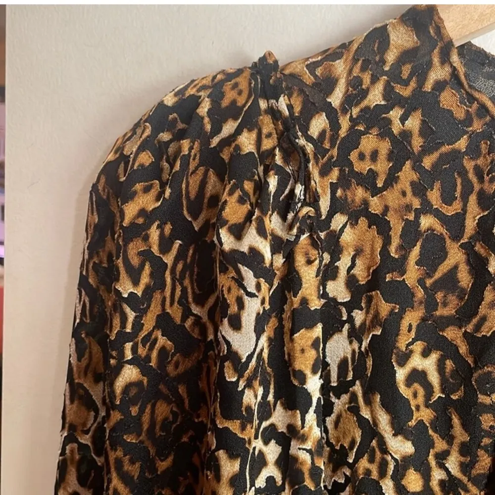 Ronny Kobo Chiara Velvet Animal Print Blouse Size XS Black - Image 8