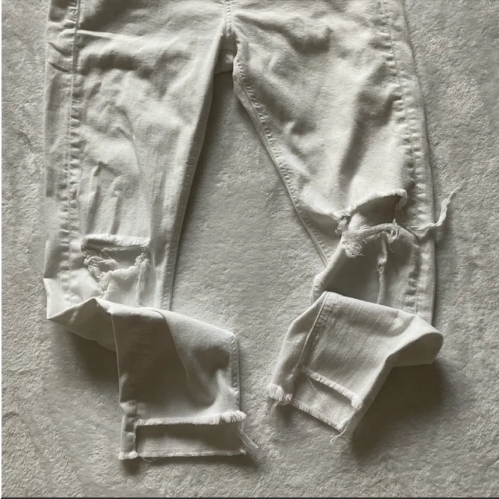 Rag & Bone White Distressed Dre Capri Pants - Image 8