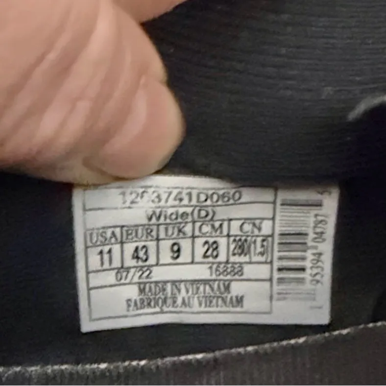 Brooks Women’s Black and Purple Launch GTS 9 Running Shoes Size 11 - Image 7