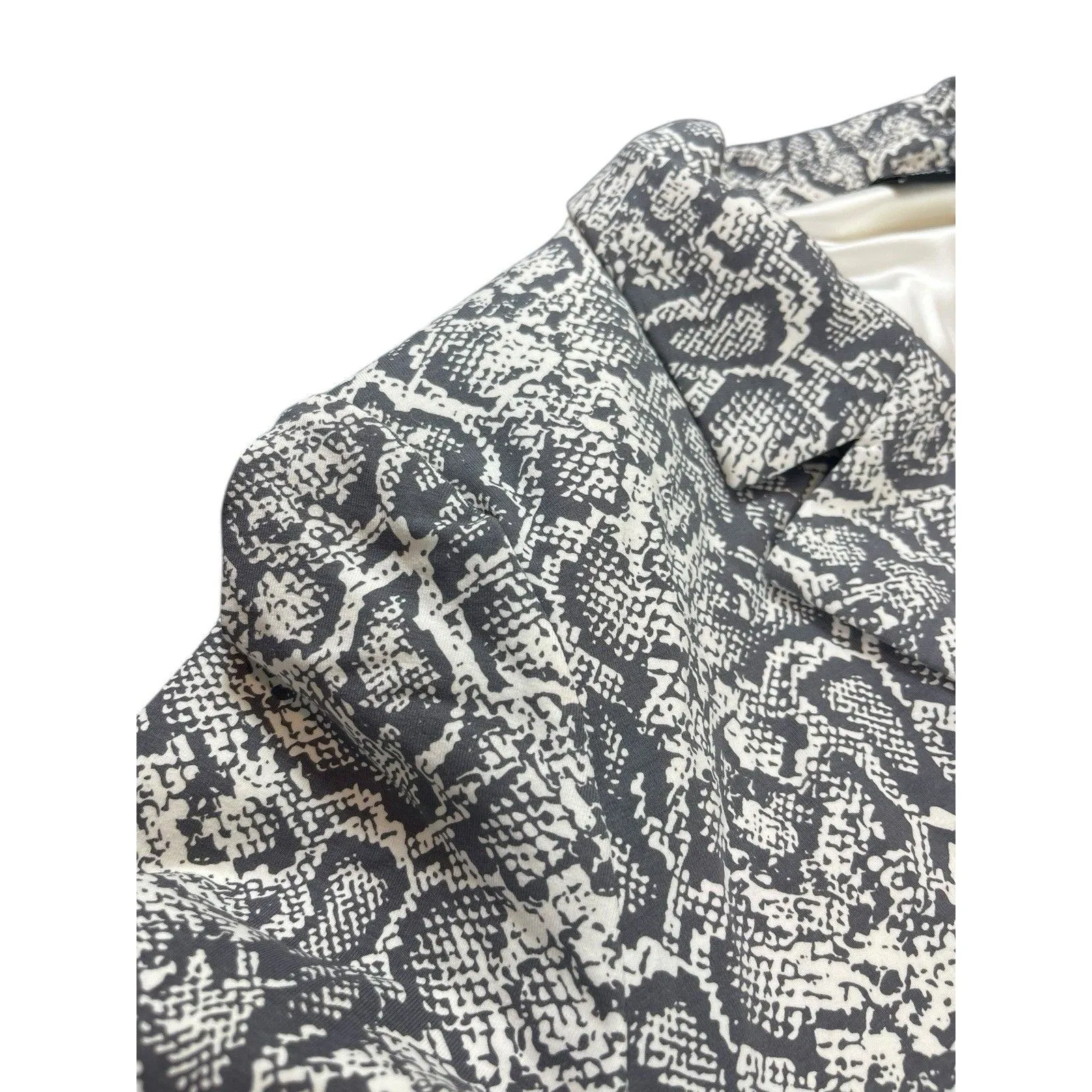 Women With Control 2X Blazer Jacket Snakeskin Print Stretch Sculpting NWT - Image 10