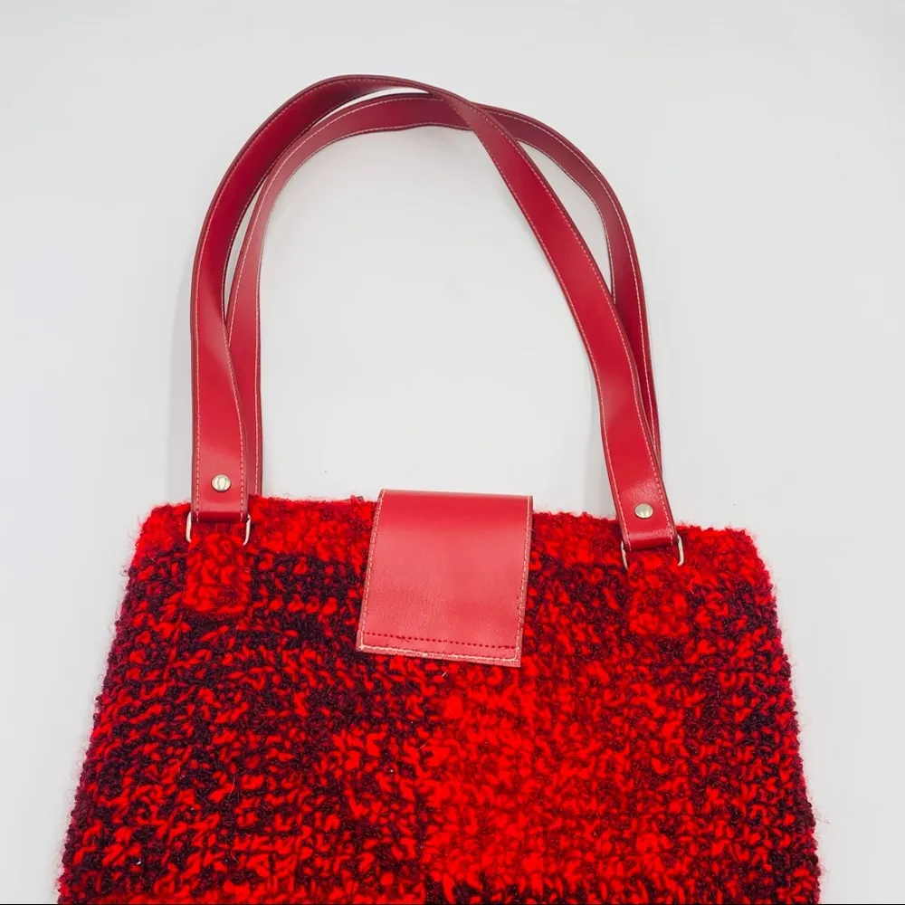 Vintage Red Sweater Bucket Style Shoulder Bag - Image 10