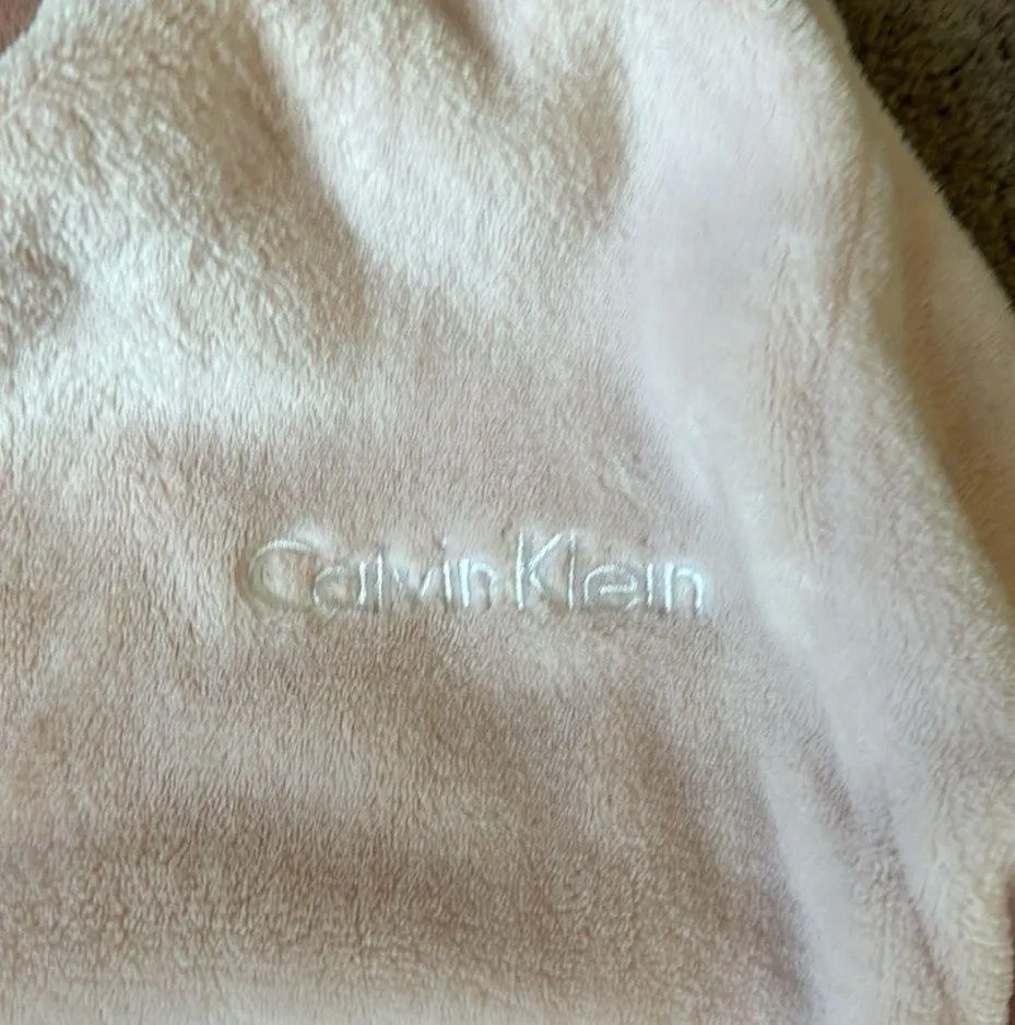 Calvin Klein Robe SIZE M/L - Image 3