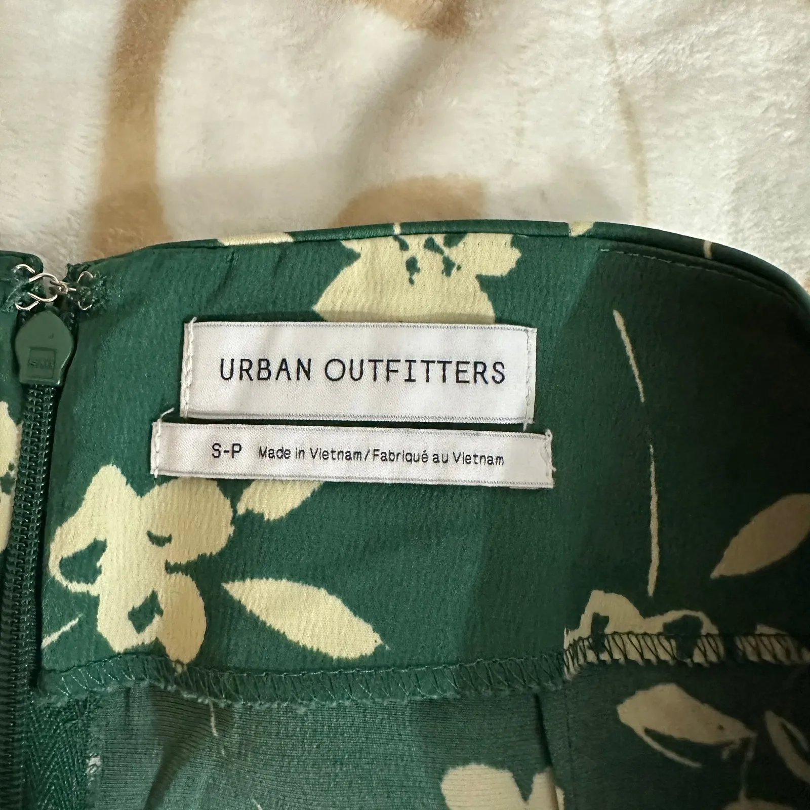 Urban Outfitters | Kelly Floral Green Midi Skirt Tulip Hem‎ Wrap | Women's Small - Image 10