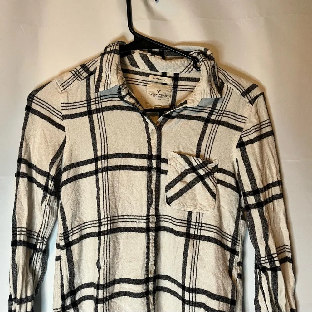 American Eagle Outfitters Plaid Button Down  Flannel Shirt - Black and White - Image 3