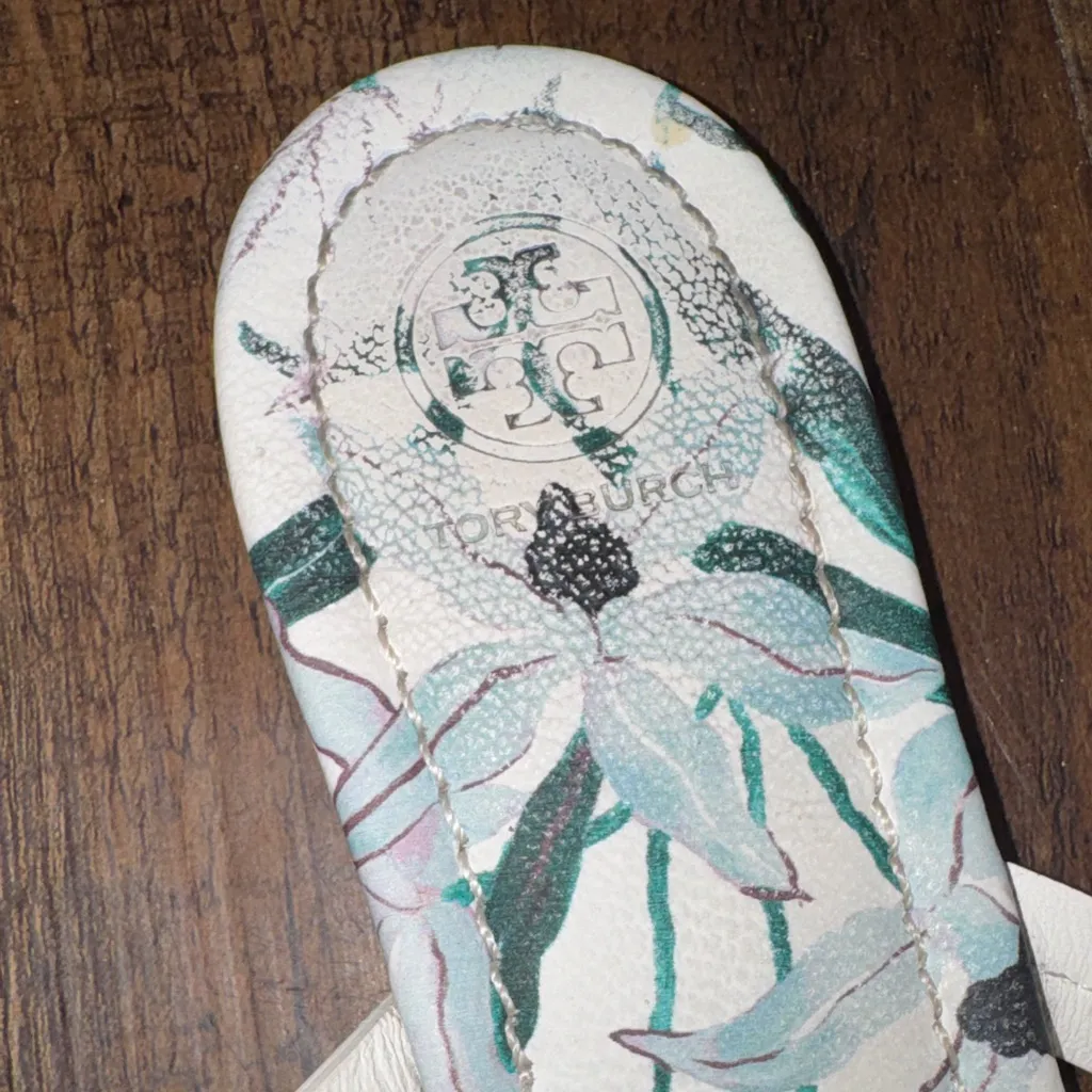 Tory Burch Cream and Green Patterned Sandals - Image 4