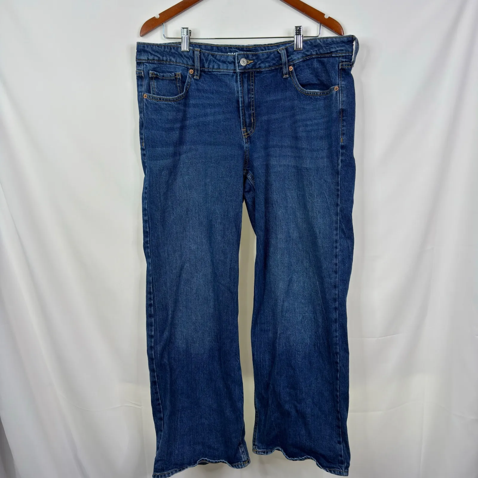 Old Navy Mid Rise Wide Leg Petite Jeans Dark Wash Size 14 - Image 3