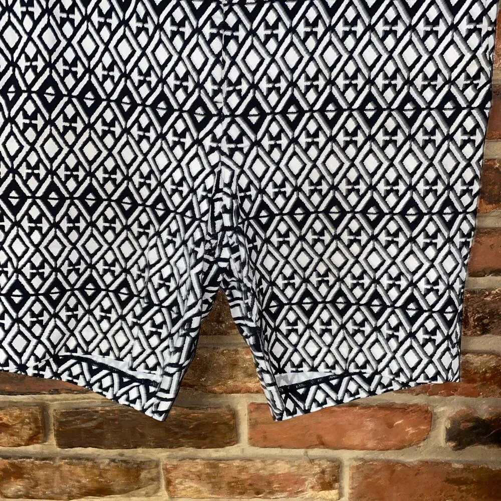Mario Serrani Italy Black & White Comfort Bermuda Stretch Shorts Women's Size 14 - Image 3