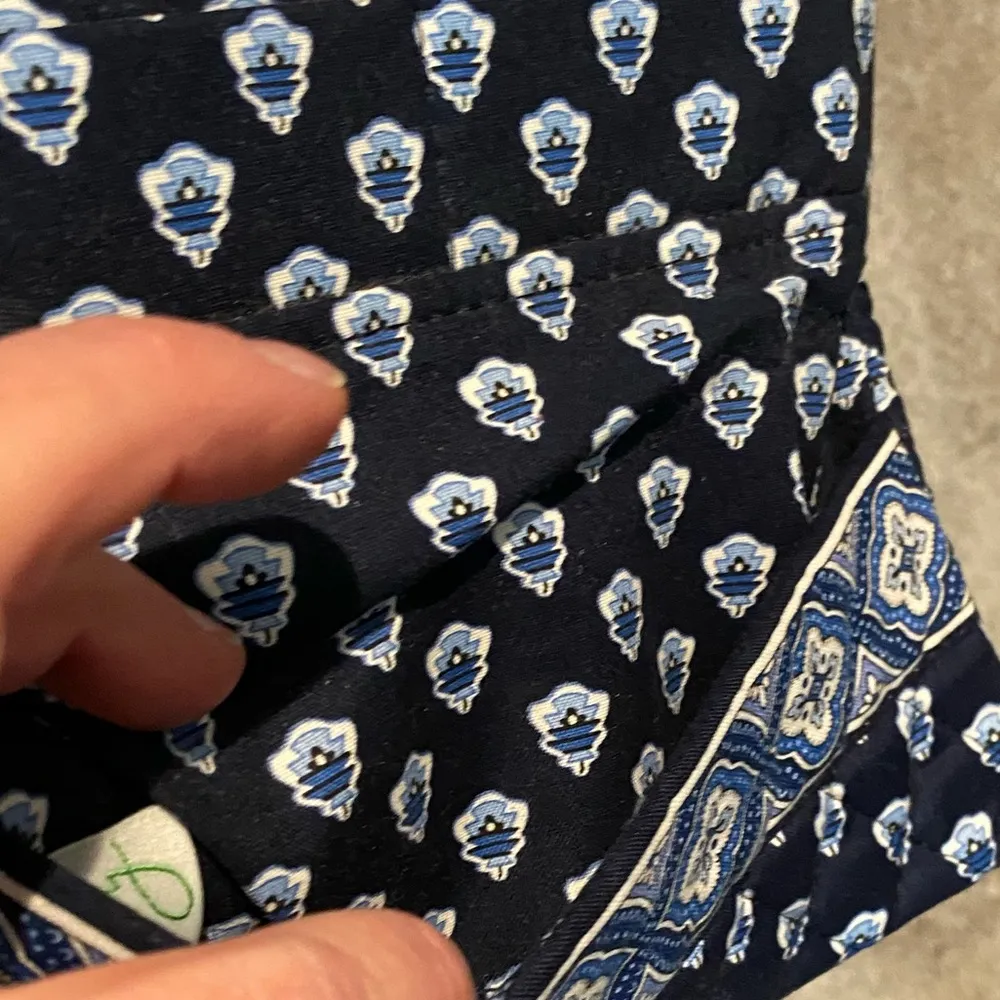 Vera Bradley Small Crossbody Bag - Image 6