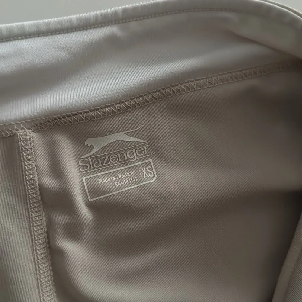 SLAZENGER Women's S Skort
Tan Polyester Spandex EUC - Image 4