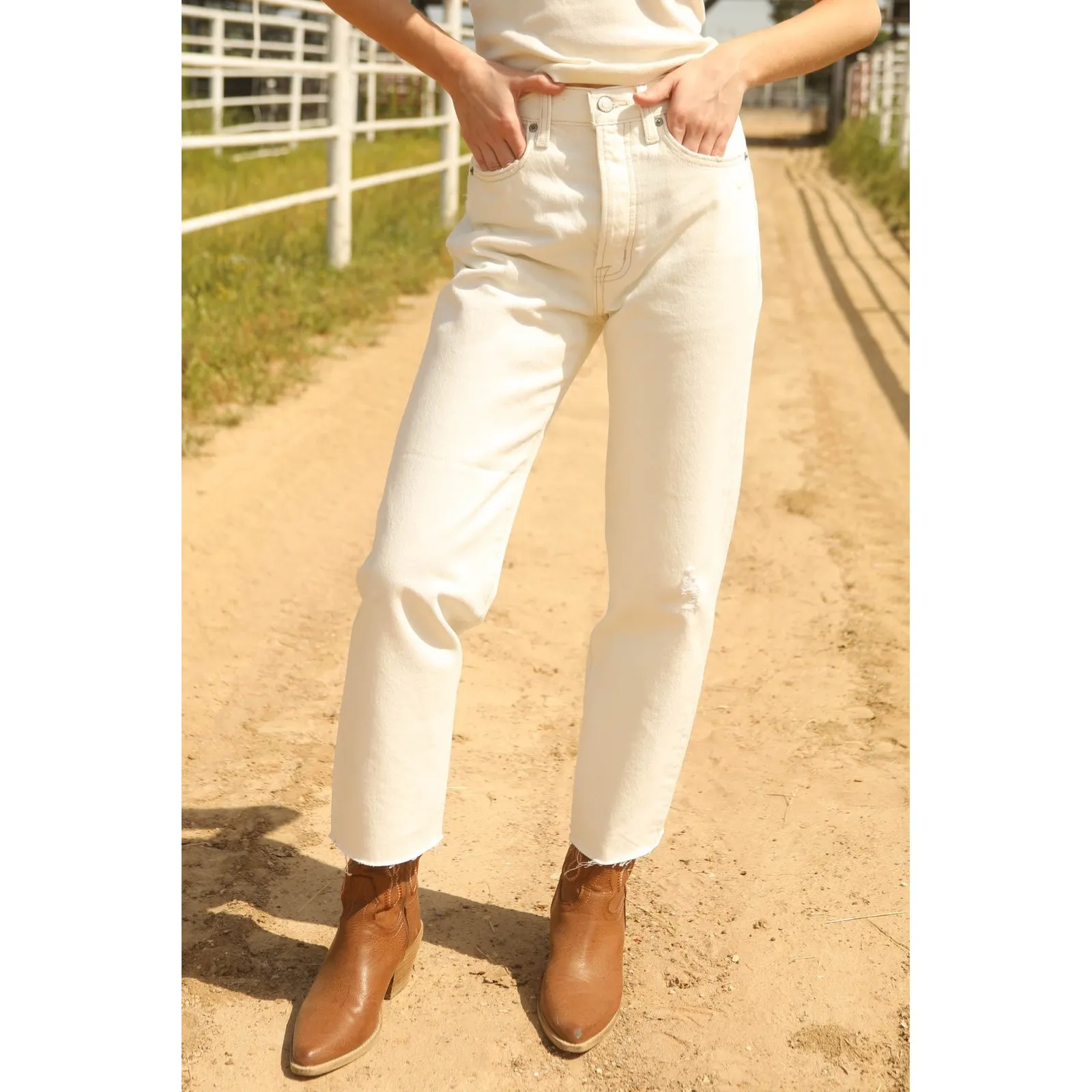 NEW Pistola Cassie Crop Super High Rise Straight Leg Cream Denim Jeans size 26 - Image 3