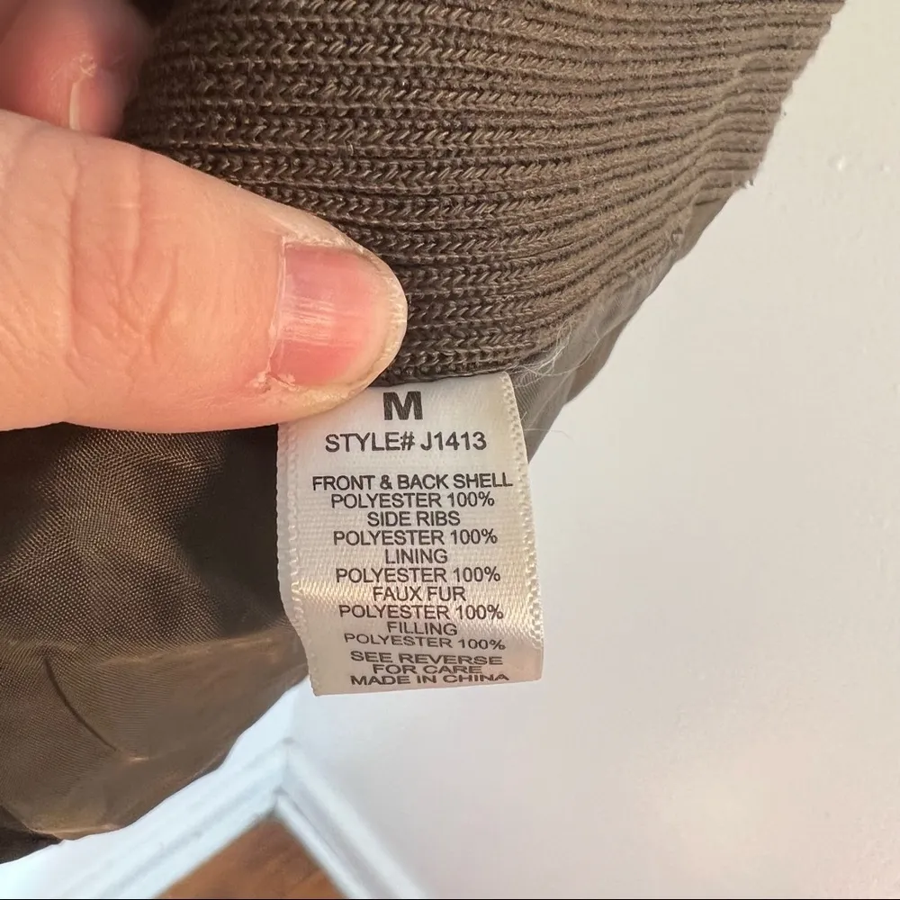 Active USA Quilted Padding Vest with Suede Piping Olive Shearling - Image 10