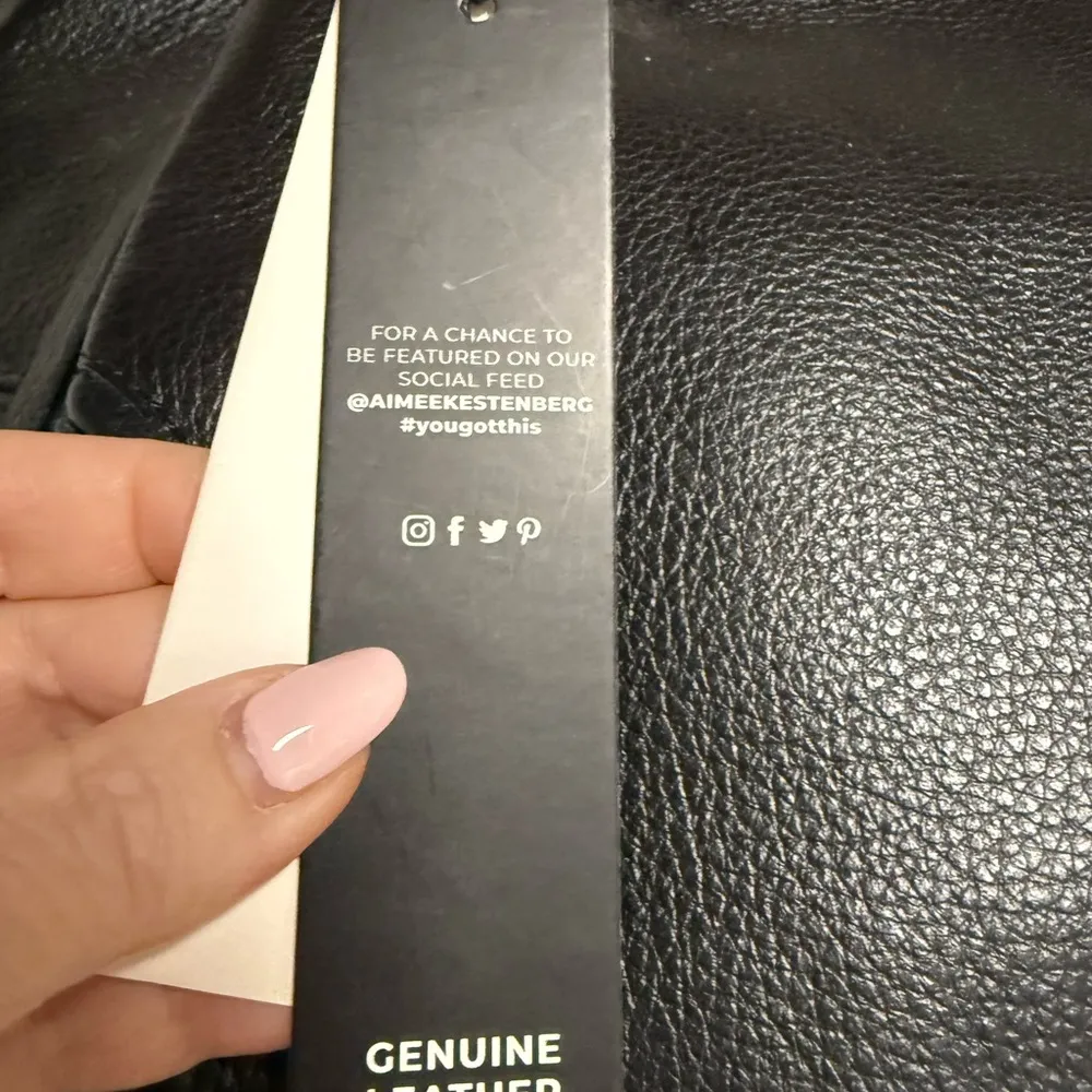 Elegant Black Leather Tote Bag - Image 3