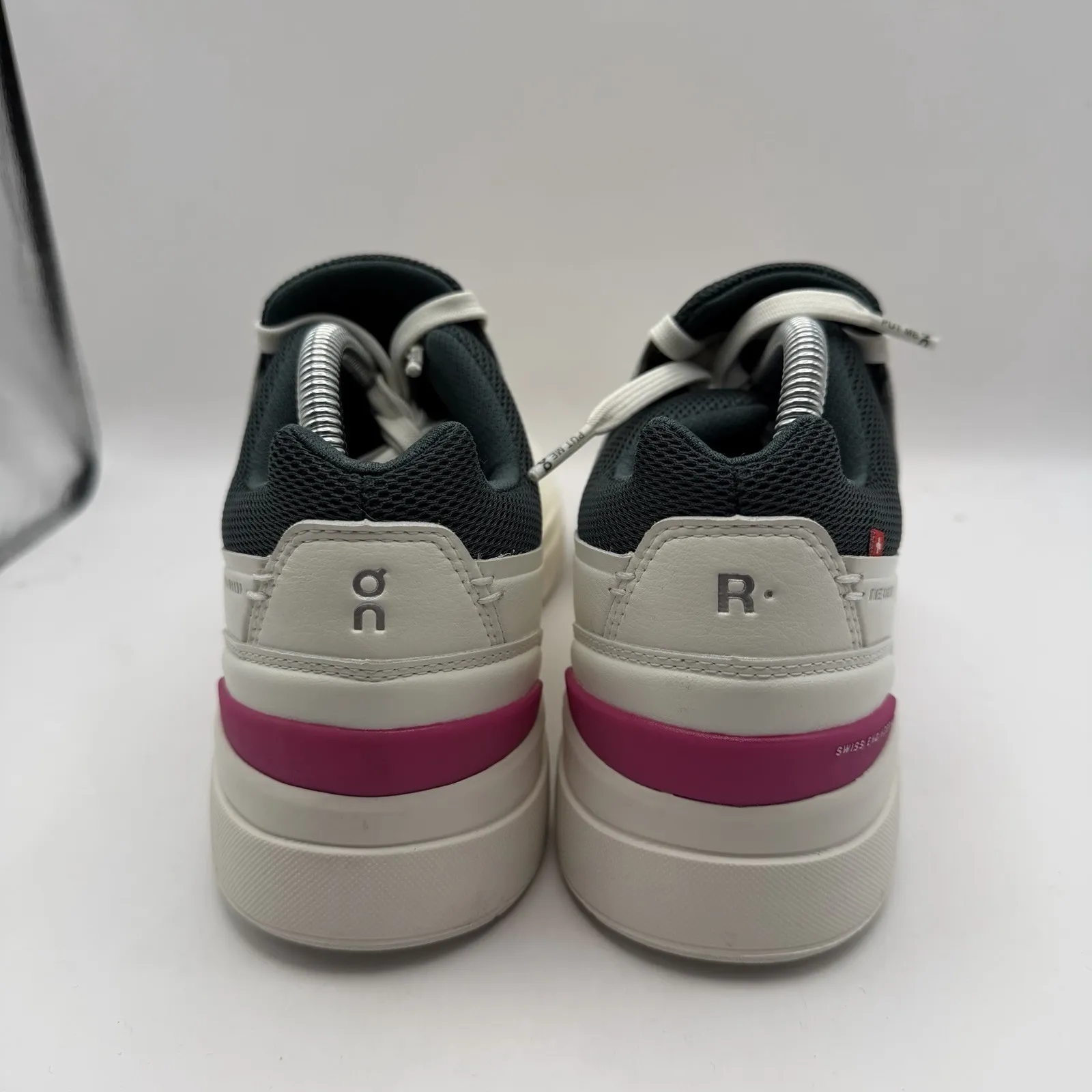 On Cloud The Roger Advantage Ivory Pink Sneaker 3WD10652923 Women's Size 9 White - Image 7