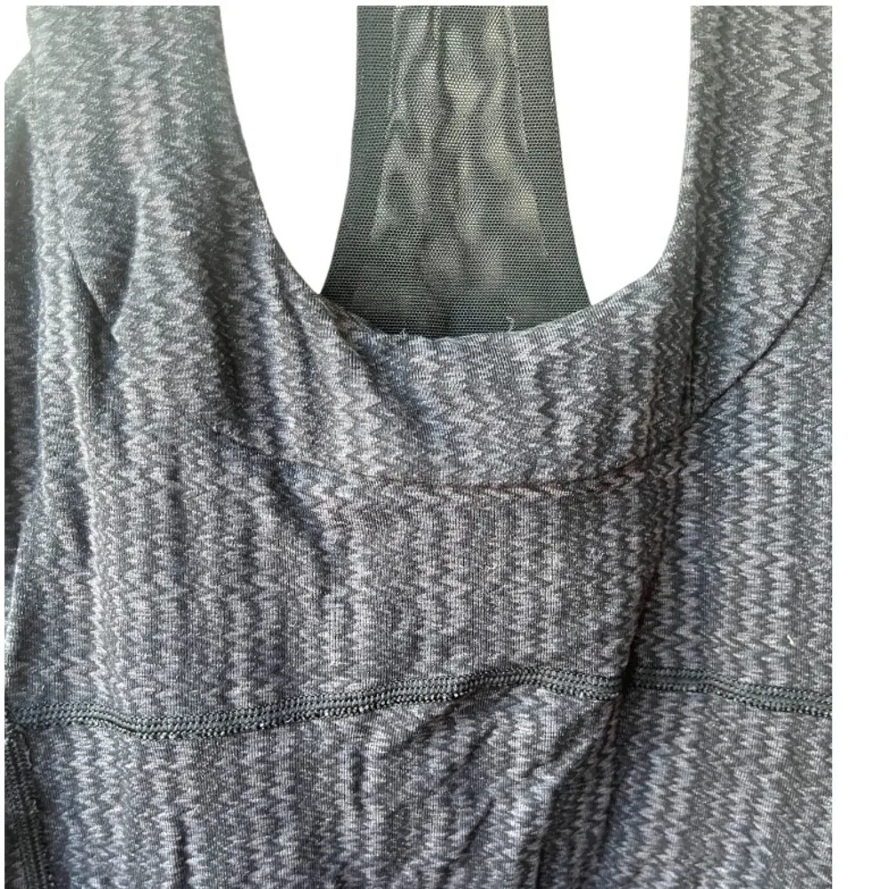 Lululemon Athletica for women’s sports tank top size 6 to 8 - Image 5