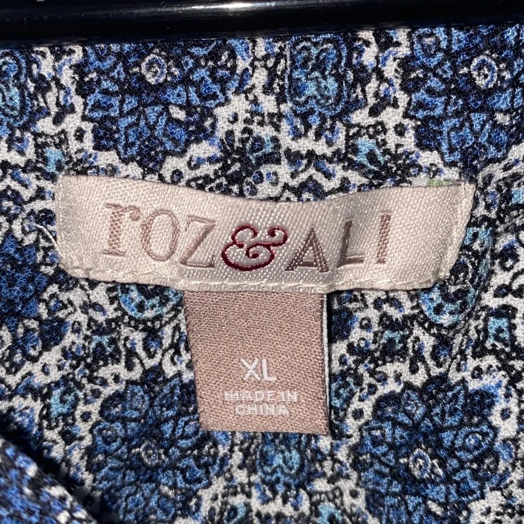 Roz & Ali Blue & Black Floral V-Neck High Low Button Up Embellished Blouse - Image 8