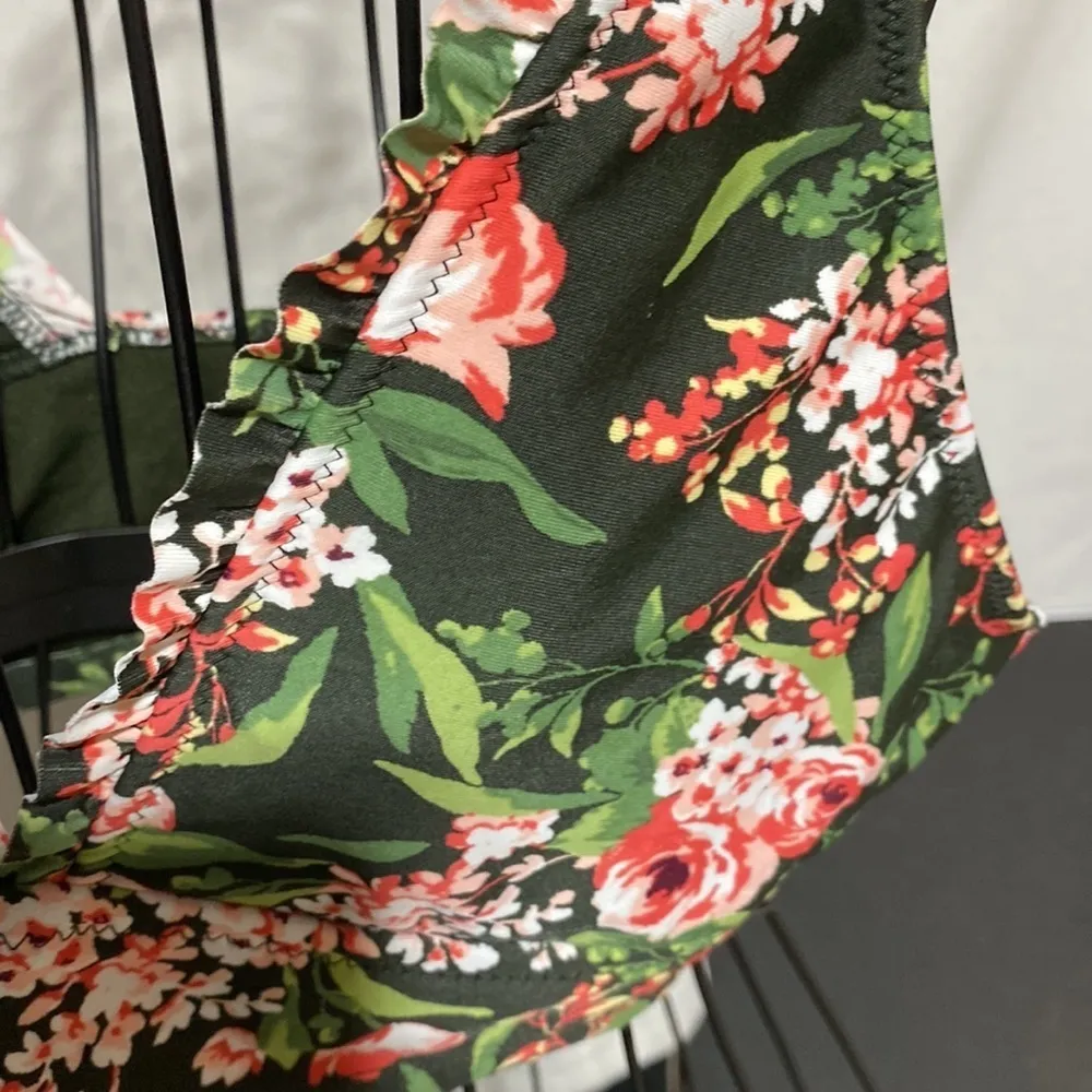 Mossimo Floral Midkini Top​​​ Black Size M - Image 2