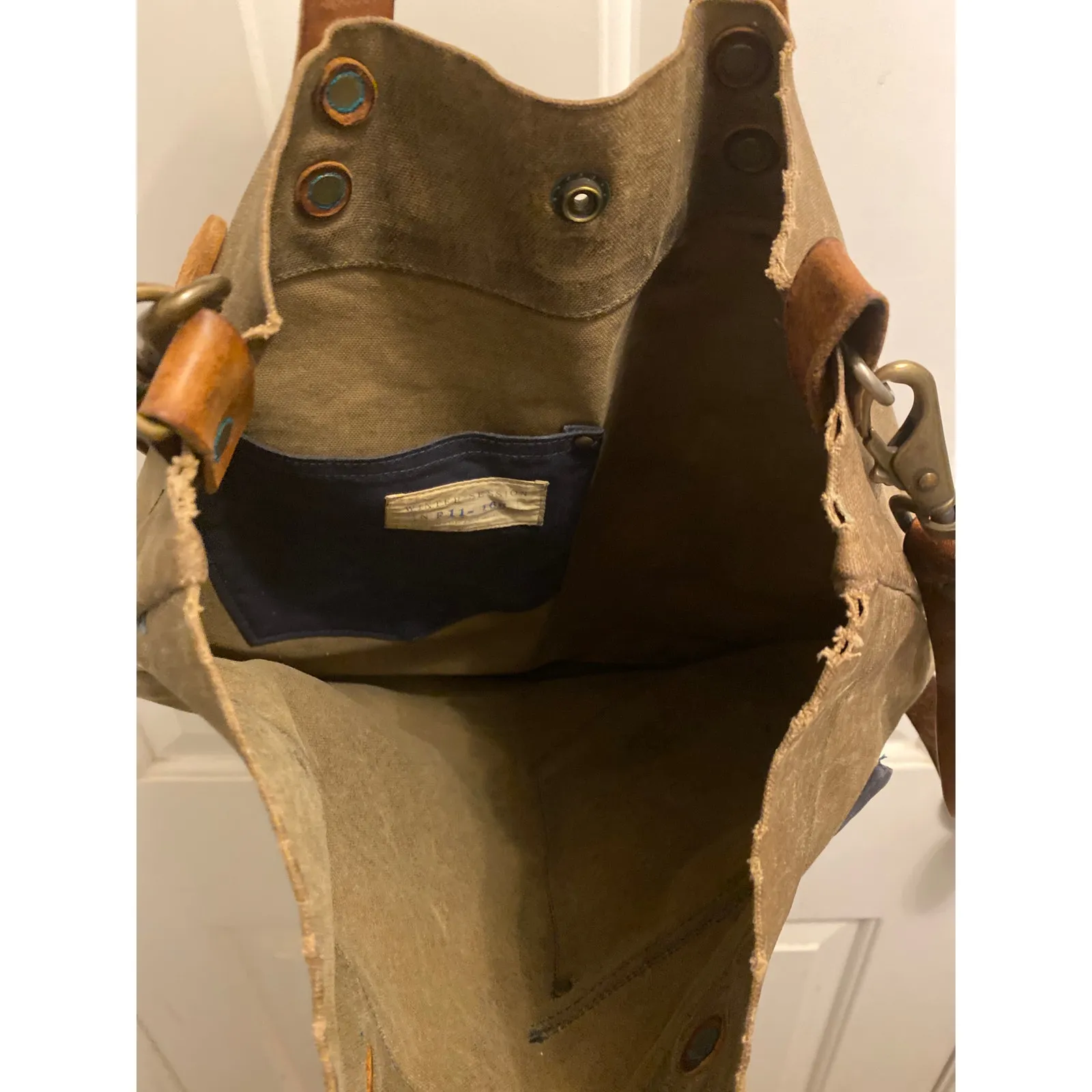 Winter Session Women's Wax Canvas Handmade Shoulder Bag Crossbody Purse Brown - Image 6