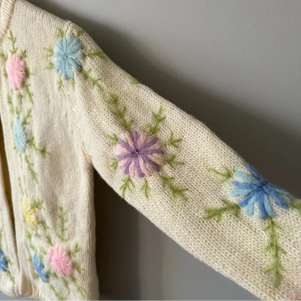 Vintage Hand - Image 5