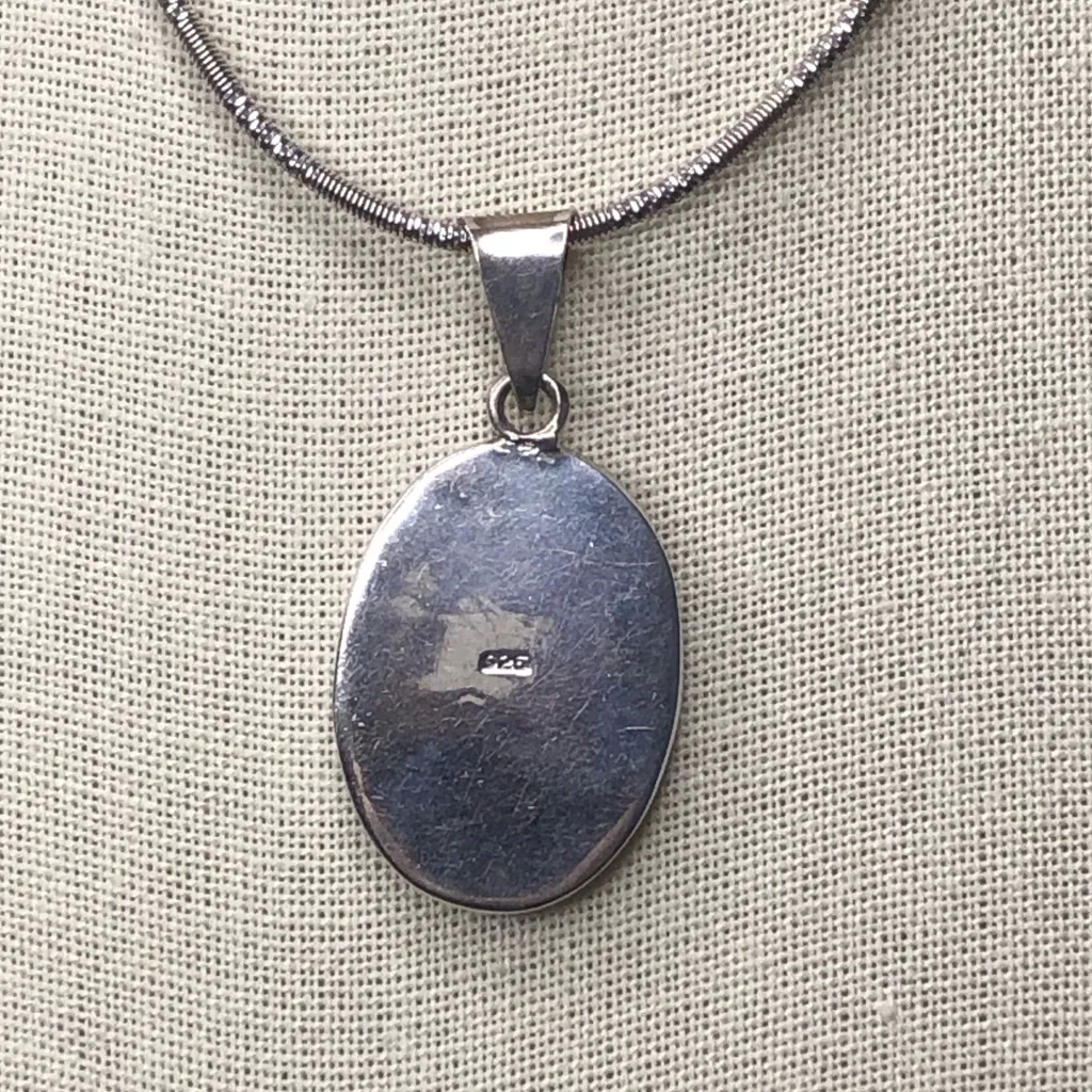 Vintage Oval Abalone Cabochon Pendant On Sterling Silver Snake Chain Necklace Purple - Image 8