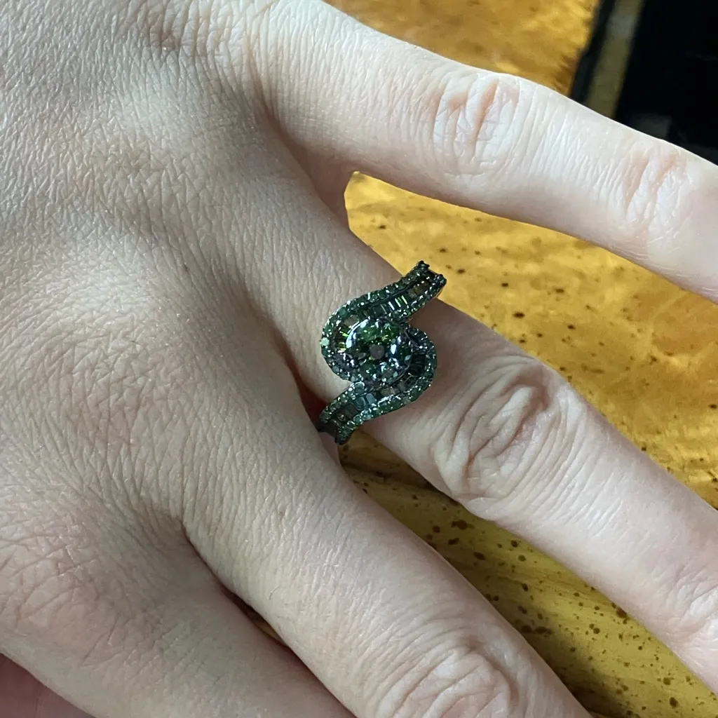 Natural Green Diamond Sterling Silver Ring Size 6 Gold - Image 4