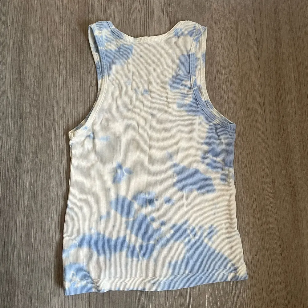 Daydreamer Blue and White Cloud Tie Dye Ribbed Crop Cotton Tank size XS - Image 7