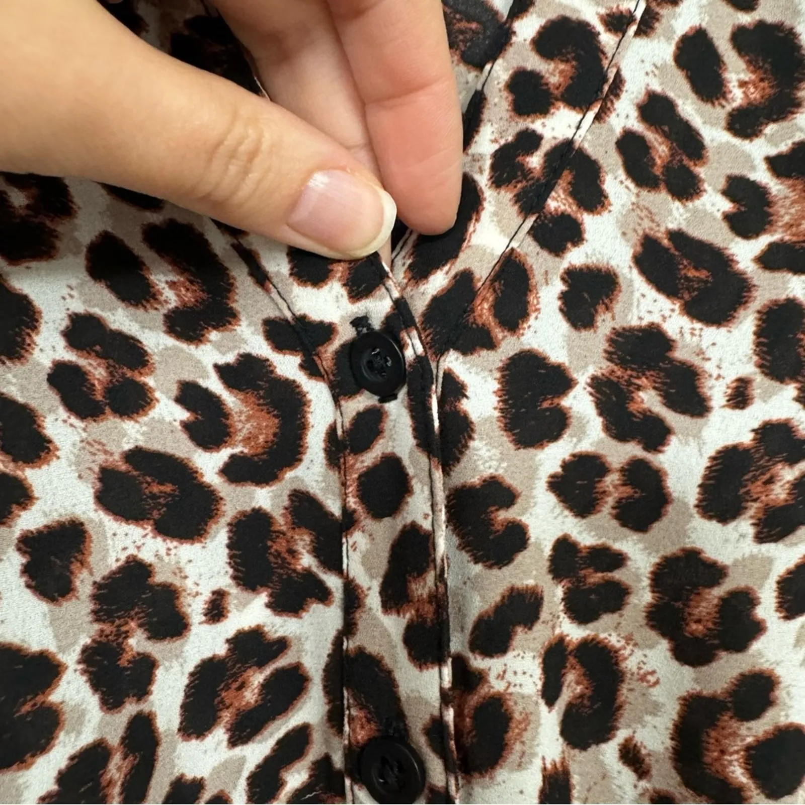 Torrid Brown Animal Print Sleeveless Blouse Womens 3X Tie Waist Buttons Fall Top - Image 7