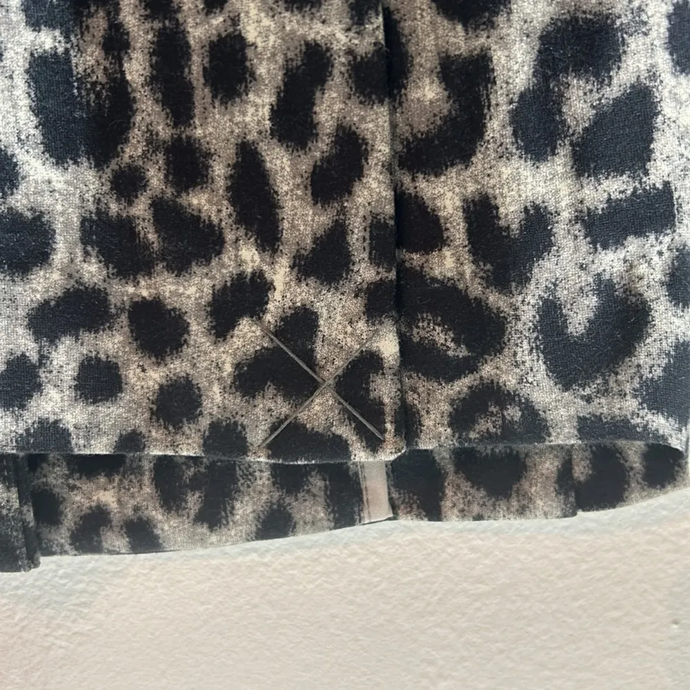 CAbi Women’s Jacket Blazer Jungle Animal Print Style # 3373 Gray Black Size 4 - Image 9