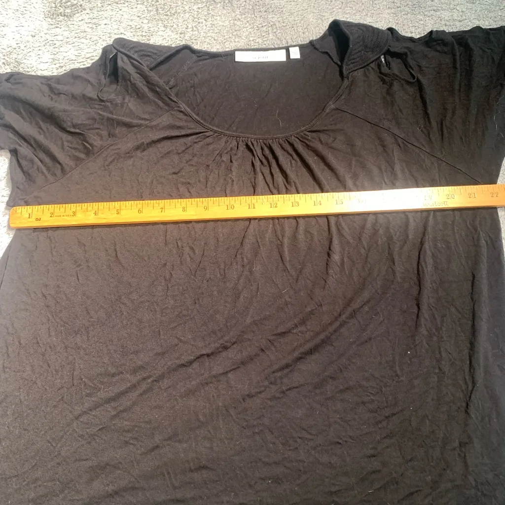 Senior Black Women's Top shoulder cut outs 2x - Image 5