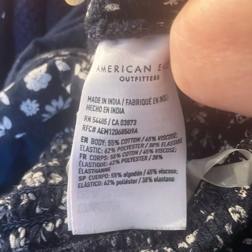 FINAL MARKDOWN American Eagle Outfitters Navy cropped halter Top medium - Image 5