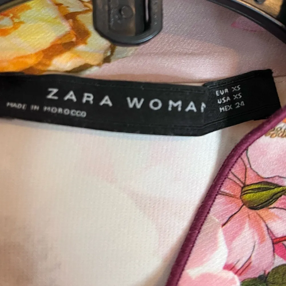 Zara Floral Printed Kimono Inspired Wrap Top XS - Image 10