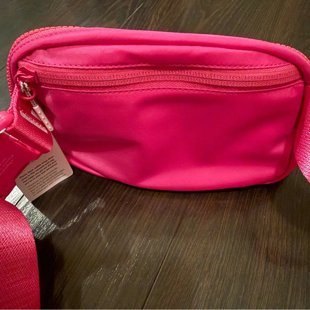 NWT Sonic Pink / White Logo Lululemon Everywhere Belt bag 1L - Image 6