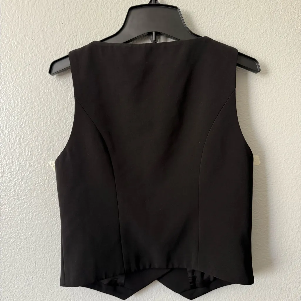 MAJORELLE Elegant Black Vest with Silver Accents - Image 8