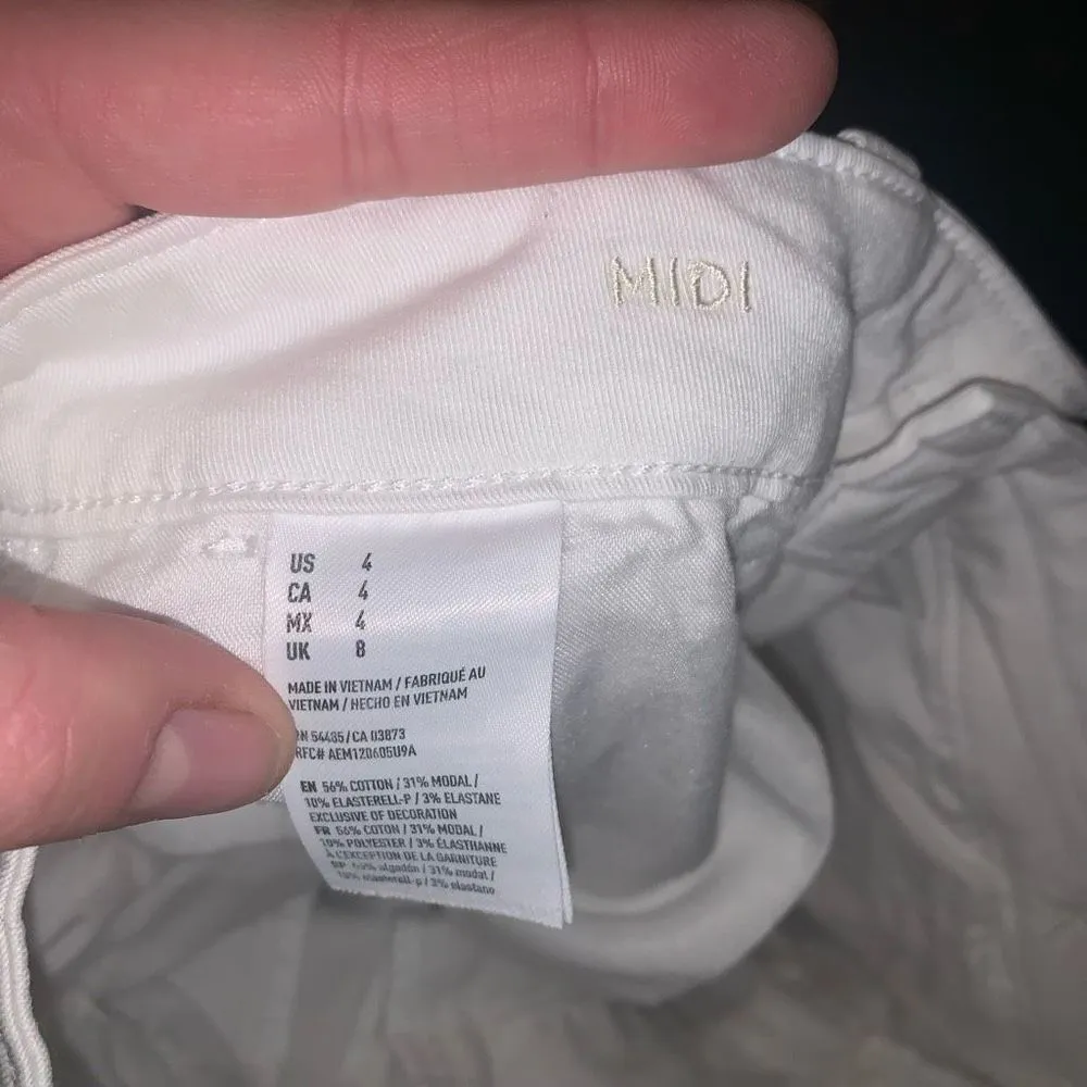 American Eagle white midi normcore size 4 stretchy denim shorts - Image 3
